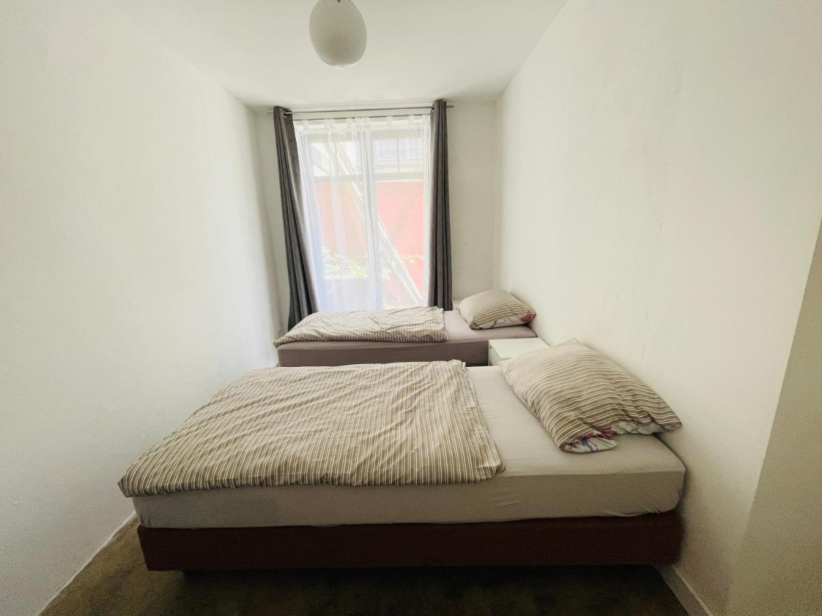 Zentrale Ruhige Ferienwohnung In Berlino Esterno foto